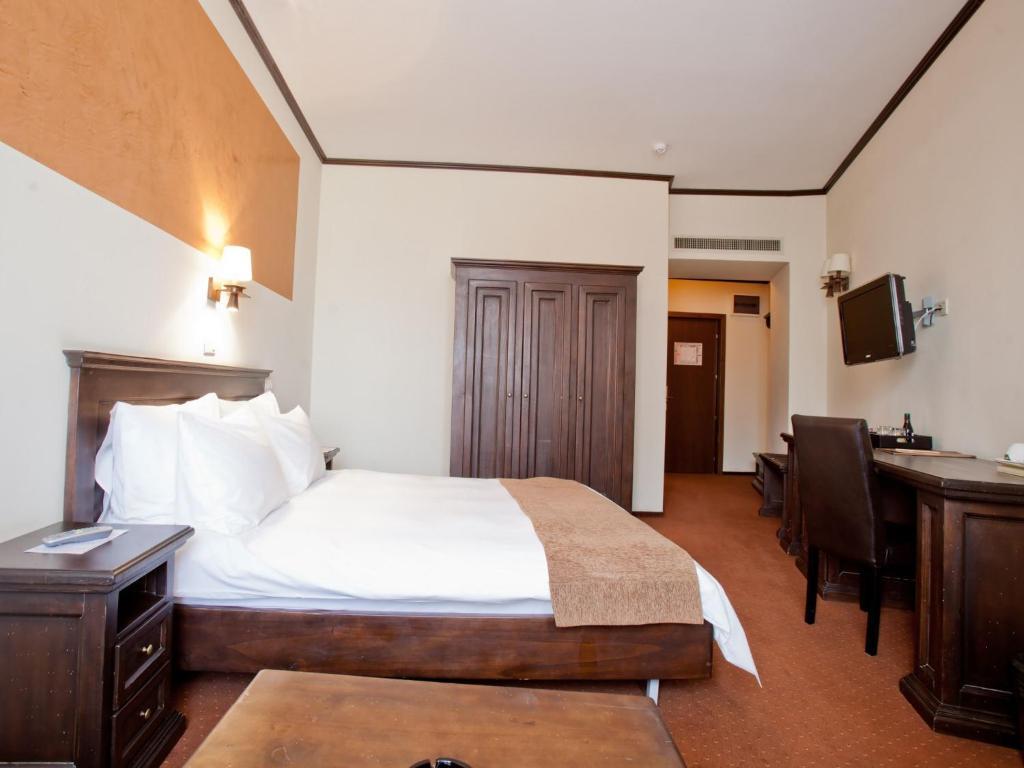 Standard Double Room,1212860731:JPEG